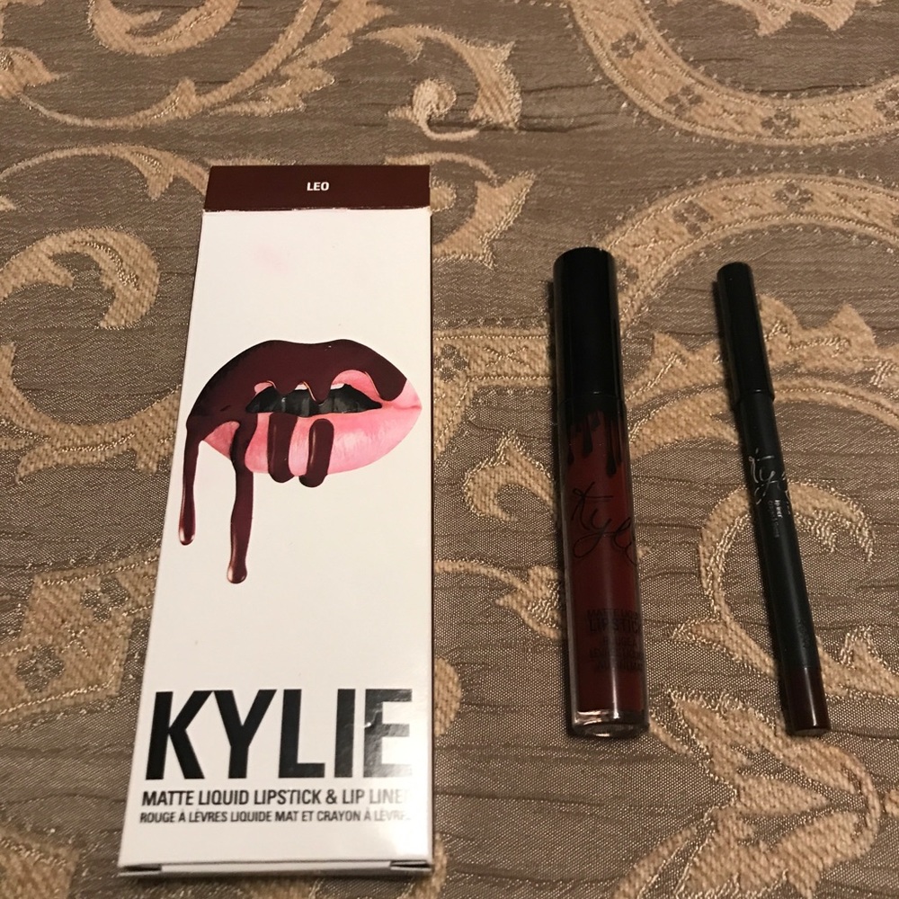 💯Kylie Lip Kit- Leo